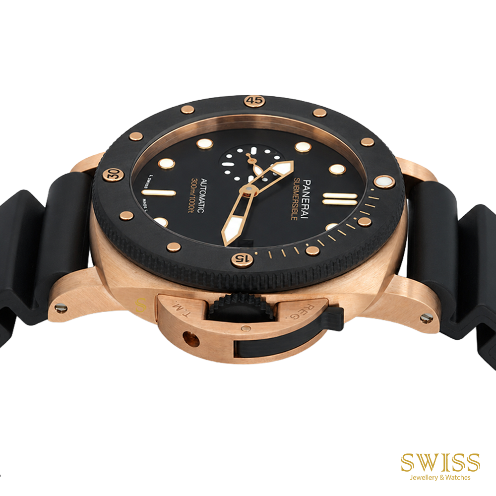 Panerai Submersible Goldtech™ 42mm Black Dial