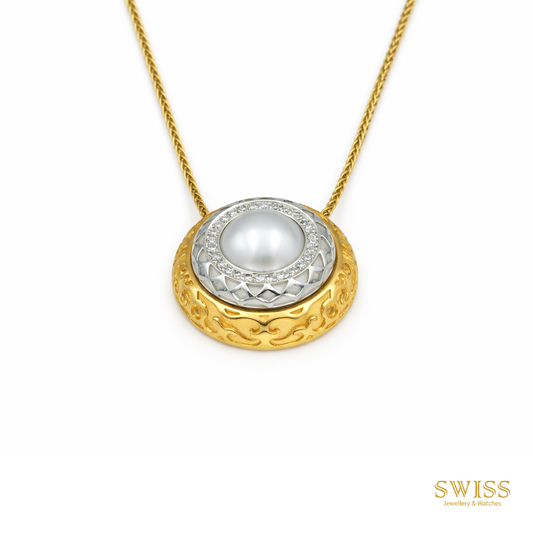 Carrera y Carrera Pearl Diamond Medallion Necklace 1016635