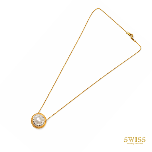 Carrera y Carrera Pearl Diamond Medallion Necklace 1016635