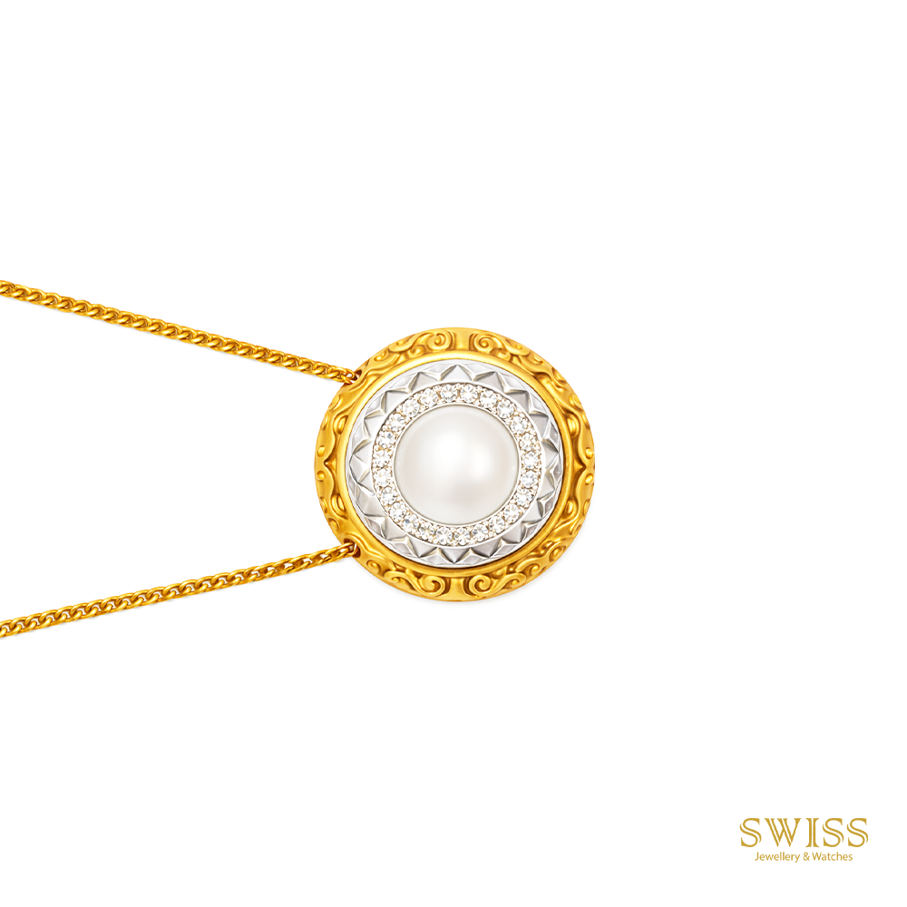 Carrera y Carrera Pearl Diamond Medallion Necklace 1016635